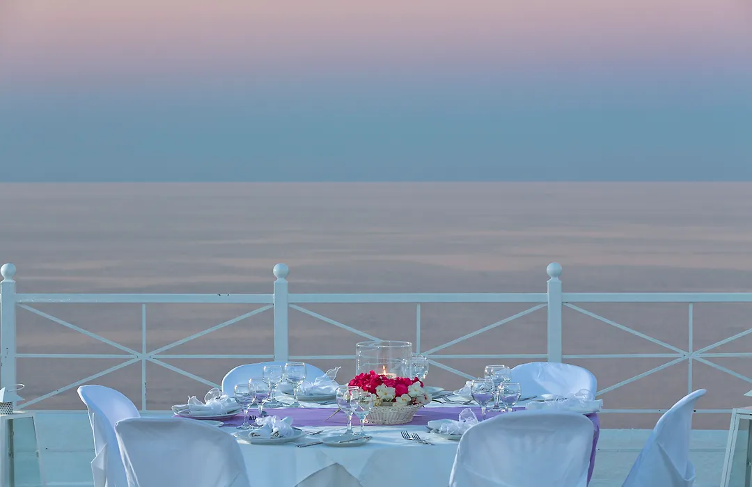 Peninsula Resort & Spa-1
